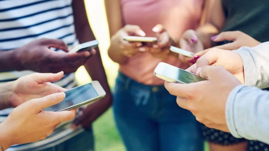 La dipendenza da smartphone nell’era moderna